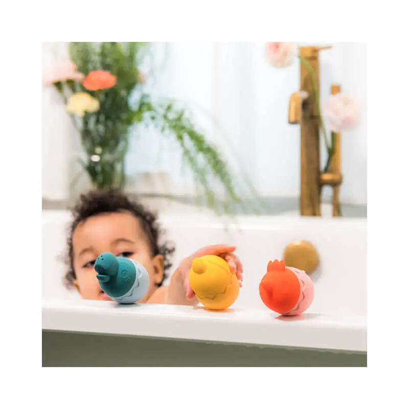 83363-jouet-bain-paulette-poulette-lilliputiens-3.webp