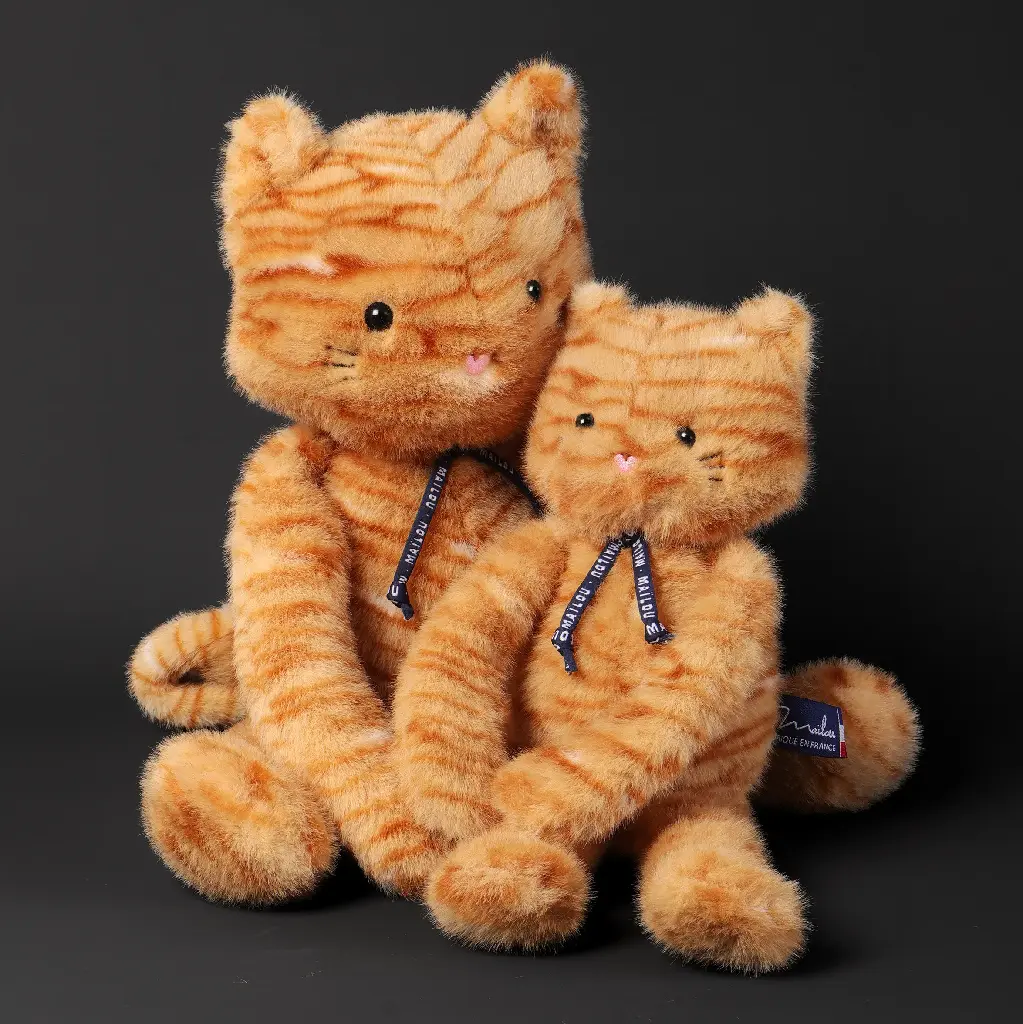 MA0341-peluche chat rooxy Méloé 37 cm-mailou tradition-1.webp