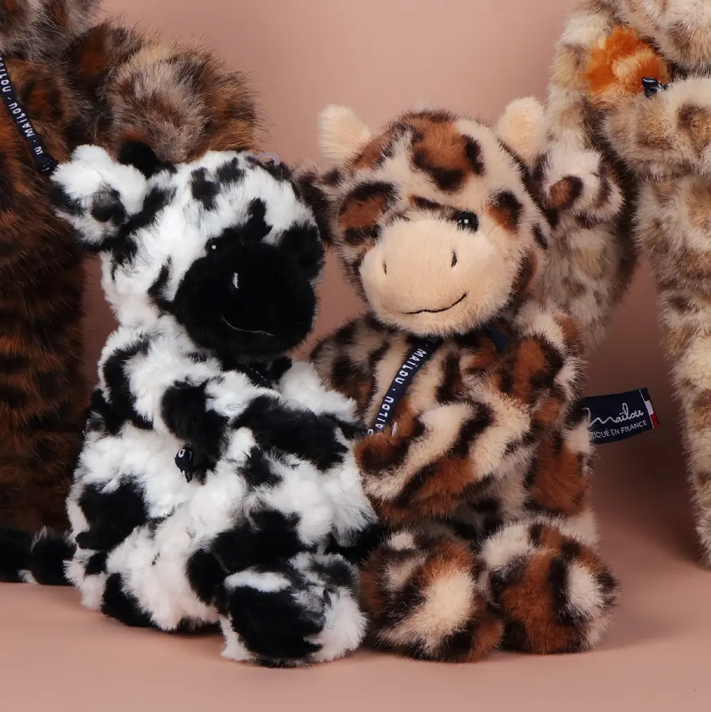 MA0368-peluche vache suzette-mailou tradition-6.webp