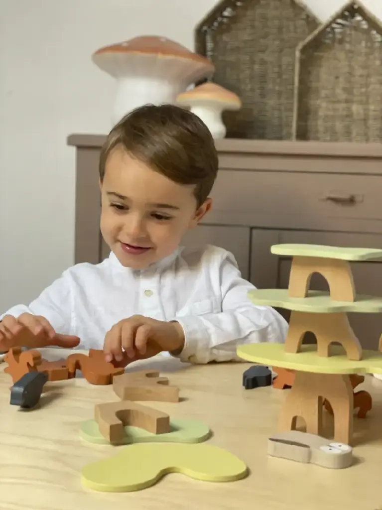 511168-Jeu d’équilibre Écureuils en bois – Egmont Toys-3.webp