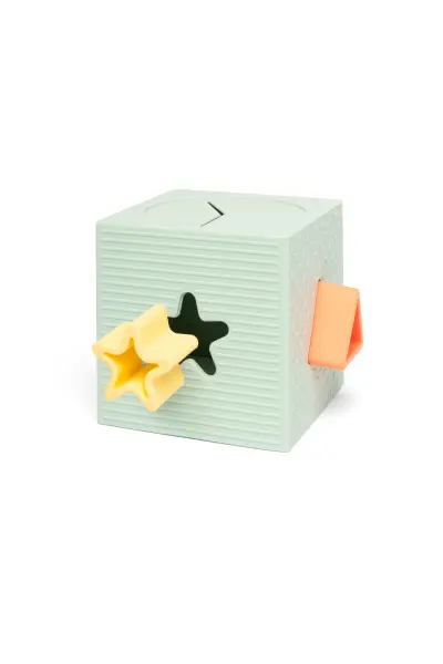 LL058-001-Cube à formes à encastrer en silicone Little L.webp