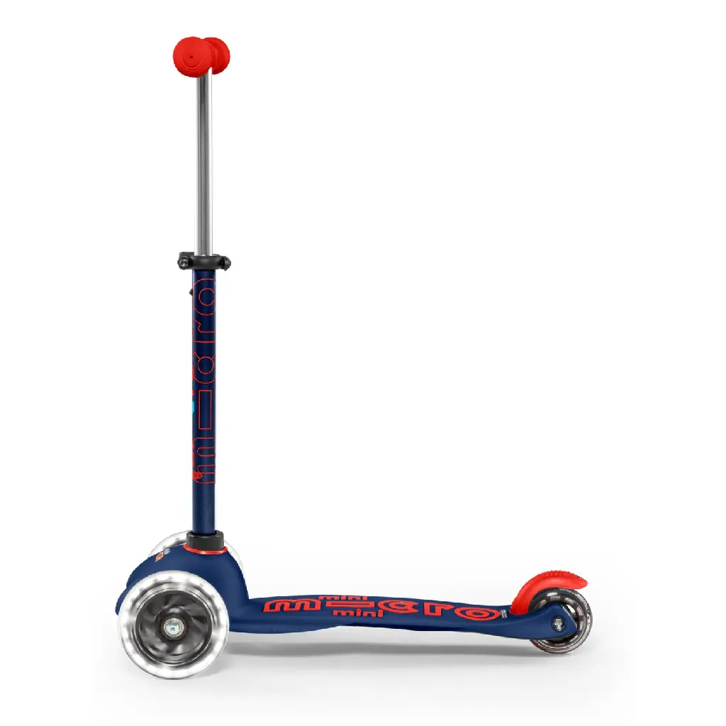 MMD118-trottinette-3-roues-mini-micro-deluxe-bleu-marine-led-4.webp