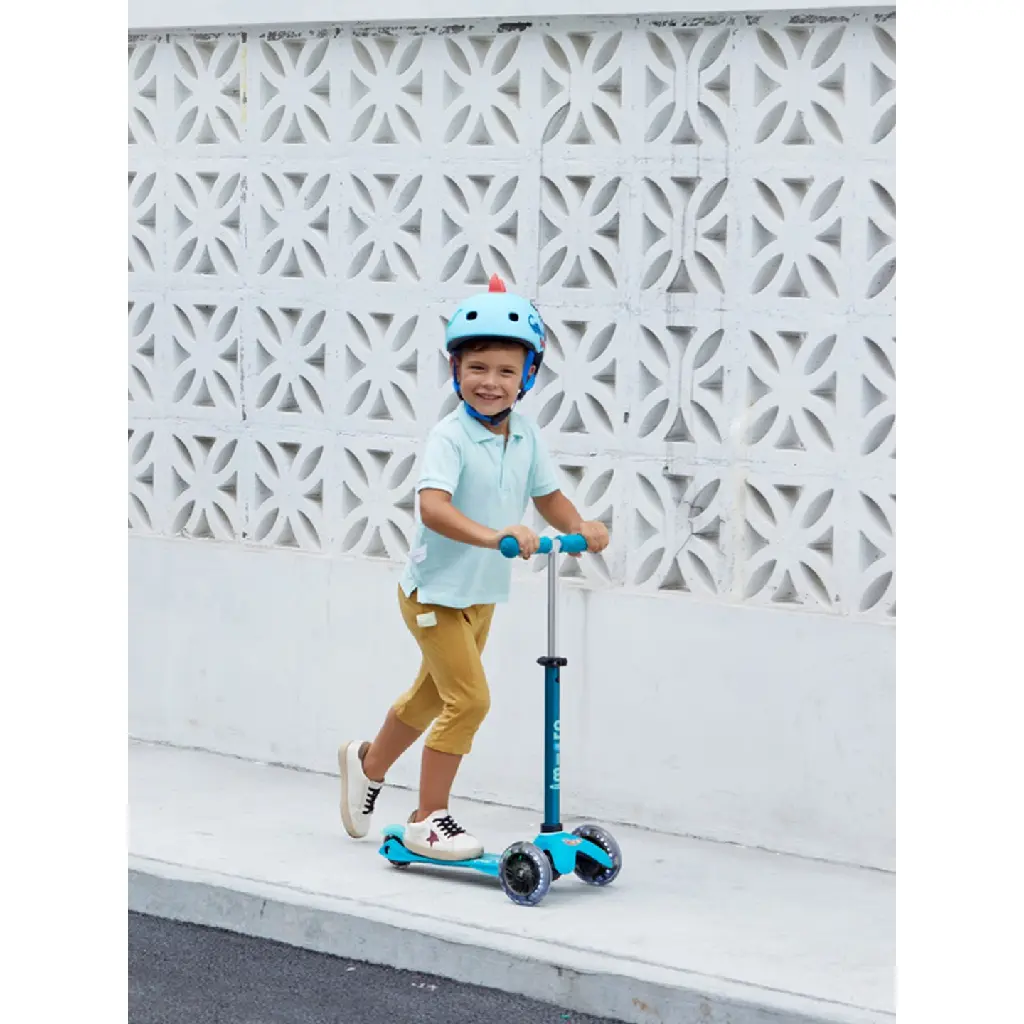 MMD076-trottinette-3-roues-mini-micro-deluxe-aqua-led-1.webp