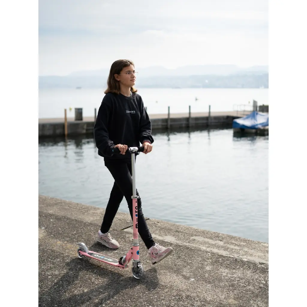 SA0235-trottinette-enfant-micro-sprite-neon-rose-led-6.webp