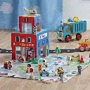 7648-Cube pop'up les secours - Ingela P. Arrhenius-vilac-11.webp
